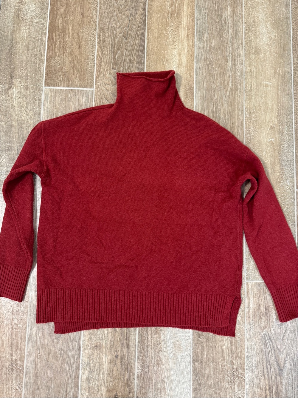Eddie Bauer Women's Red mochneck Sweater